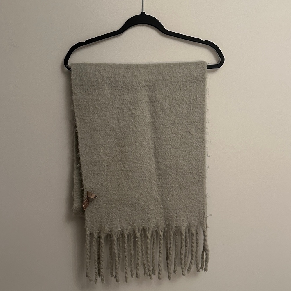 Honey Fringe Scarf